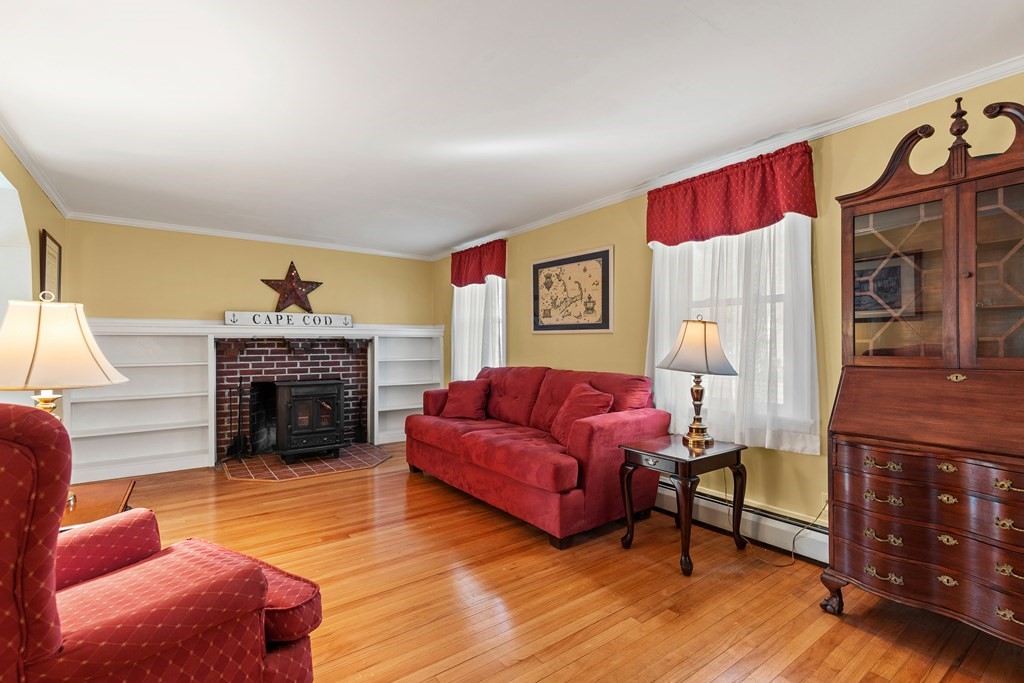 730 East Street Dedham, MA 02026 - Photo 8 of 38