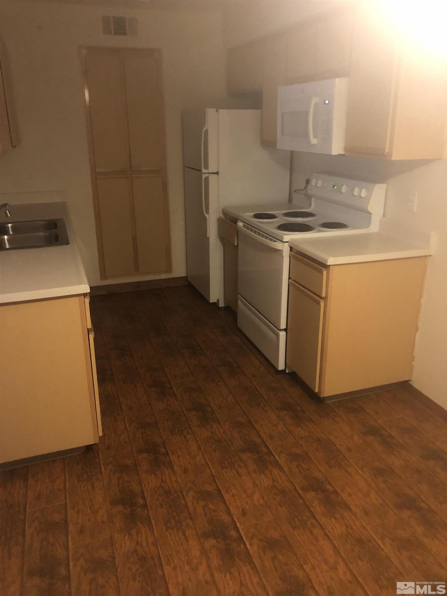 6850 Sharlands Avenue, Unit W2136 Reno, NV 89523 - Photo 36 of 40 Photo 36