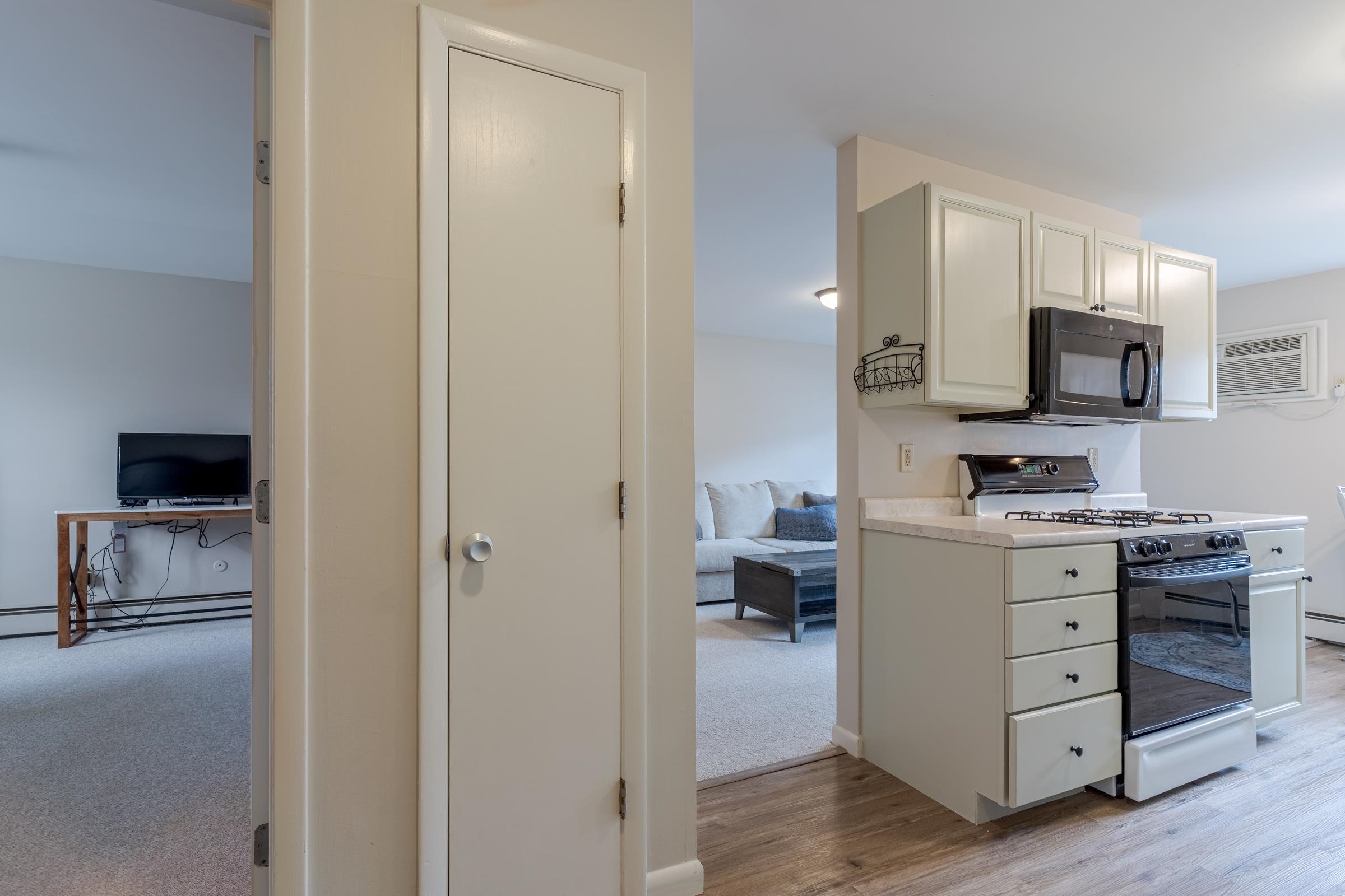 91 Winnacunnet Road, Unit 1 Hampton, NH 03842 - Photo 9 of 21
