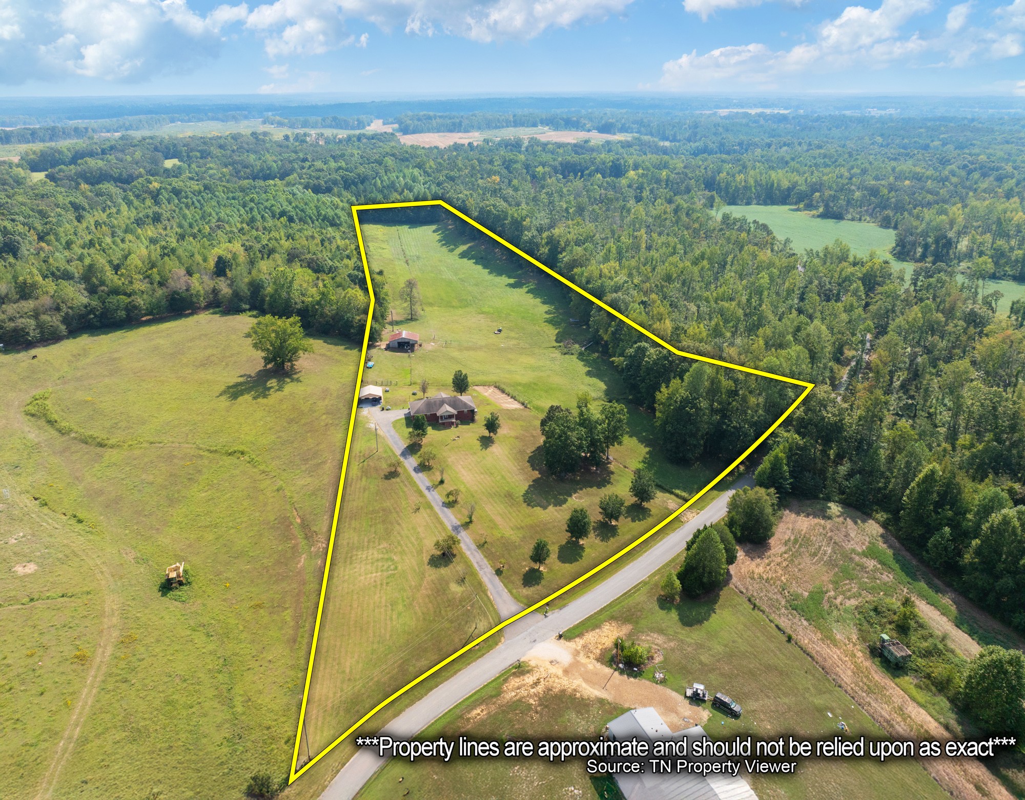 1354 Brandon Road Huntingdon, TN 38344 - Photo 8 of 37 a view of a small pool