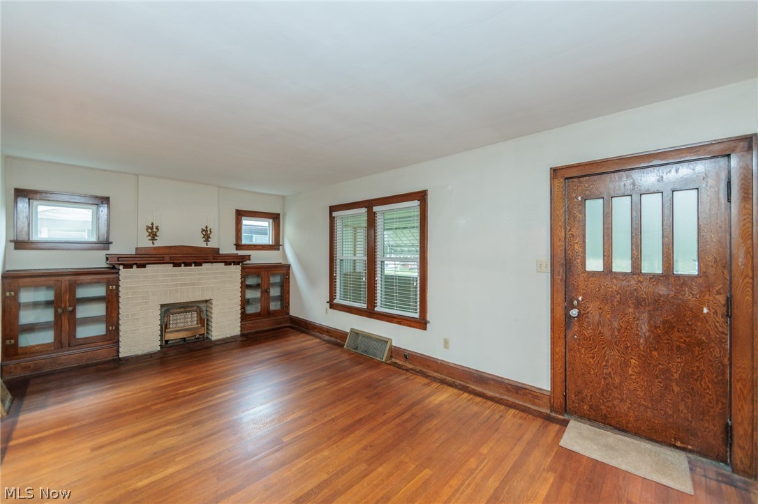 983 Dan Street Akron, OH 44310 - Photo 8 of 46