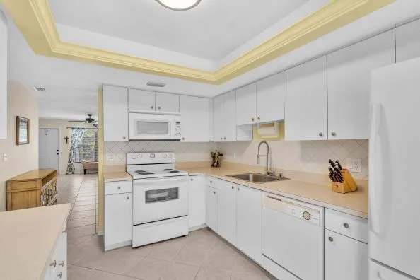 $400,000 | 431 Jupiter Lakes Boulevard, Unit 2124D, Jupiter, FL 33458