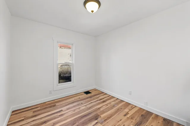 $230,000 | 325 North Market Street, Hoopeston, IL 60942