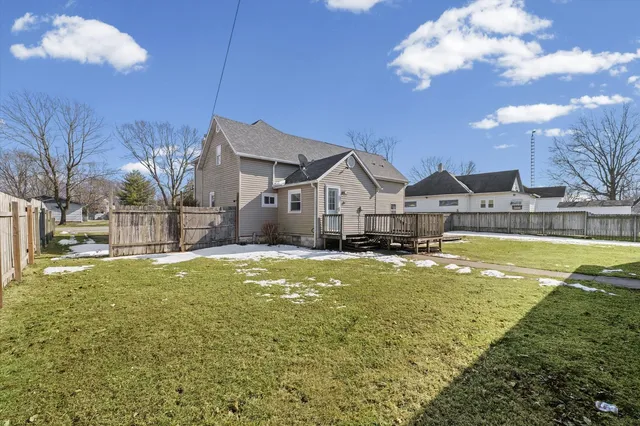 $230,000 | 325 North Market Street, Hoopeston, IL 60942