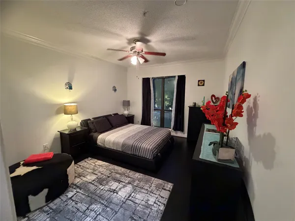 $1,995 | 2299 Lone Star Drive, Unit 324, Sugar Land, TX 77479