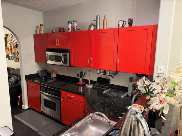 $1,995 | 2299 Lone Star Drive, Unit 324, Sugar Land, TX 77479