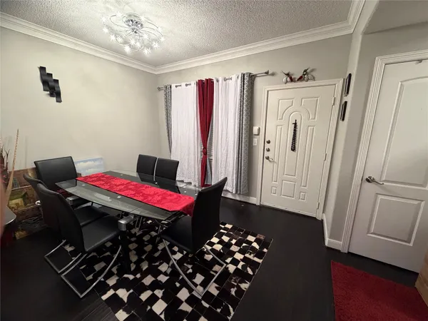 $1,995 | 2299 Lone Star Drive, Unit 324, Sugar Land, TX 77479