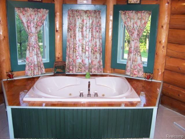 2854 Atwell Road Dryden, MI 48428 - Photo 10 of 12 10.jpg