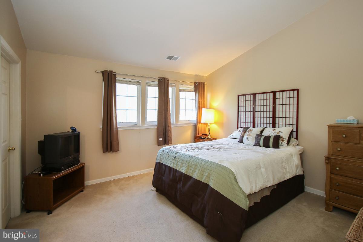 1814 Country Run Way Frederick, MD 21702 - Photo 18 of 30 Interior (General)