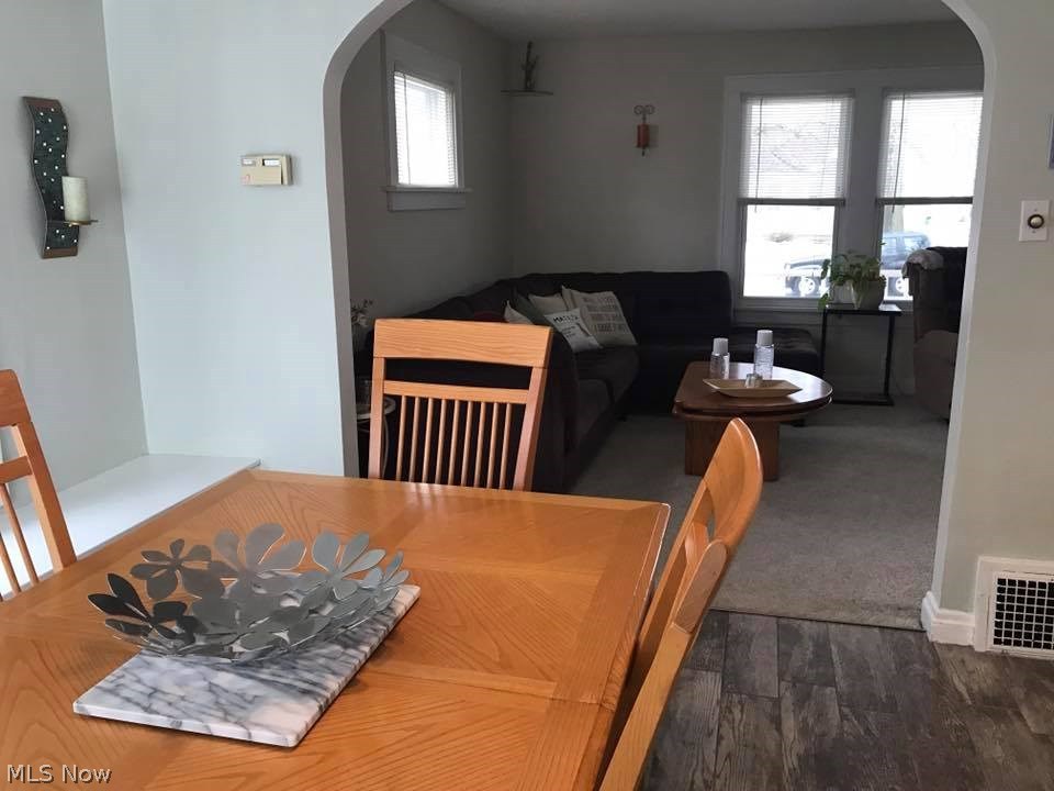 1124 Sunset Road Cleveland, OH 44124 - Photo 11 of 18