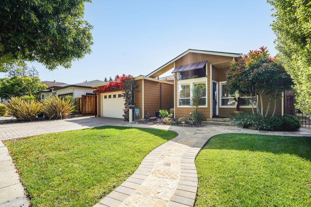 475 Rincon Avenue Sunnyvale, CA 94086 - Photo 2 of 58 a front view of a house with garden