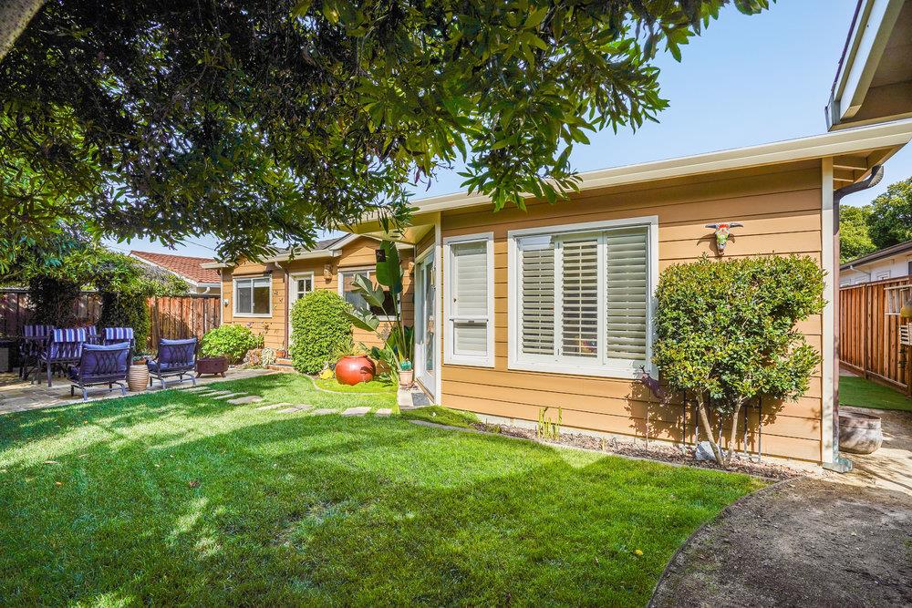 475 Rincon Avenue Sunnyvale, CA 94086 - Photo 47 of 58 a view of a house with a backyard porch and sitting area