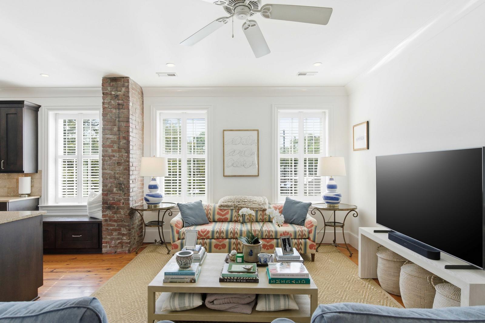 218 Venning Street, Unit 2 Mount Pleasant, SC 29464 - Photo 5 of 48 5