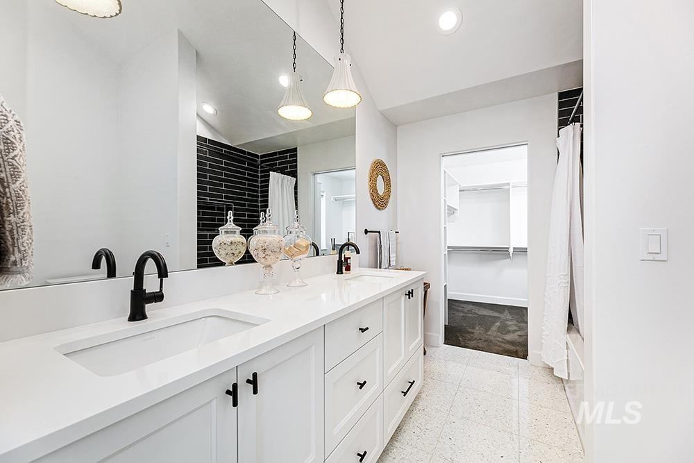 12597 Deer Ridge Trail Nampa, ID 83686 - Photo 18 of 32