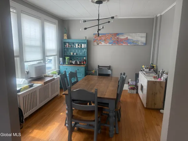 $2,800 | 30 Cardinal Avenue, Albany, NY 12208