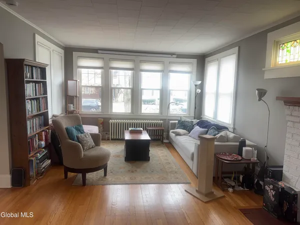 $2,800 | 30 Cardinal Avenue, Albany, NY 12208