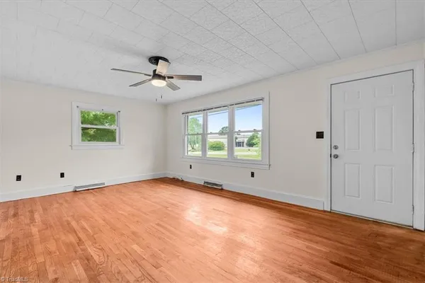 $209,000 | 5860 Highway 49, Liberty, NC 27298