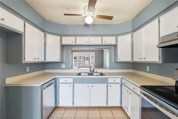 $149,999 | 4445 Cedar Pass Drive, Unit 118, Corpus Christi, TX 78413