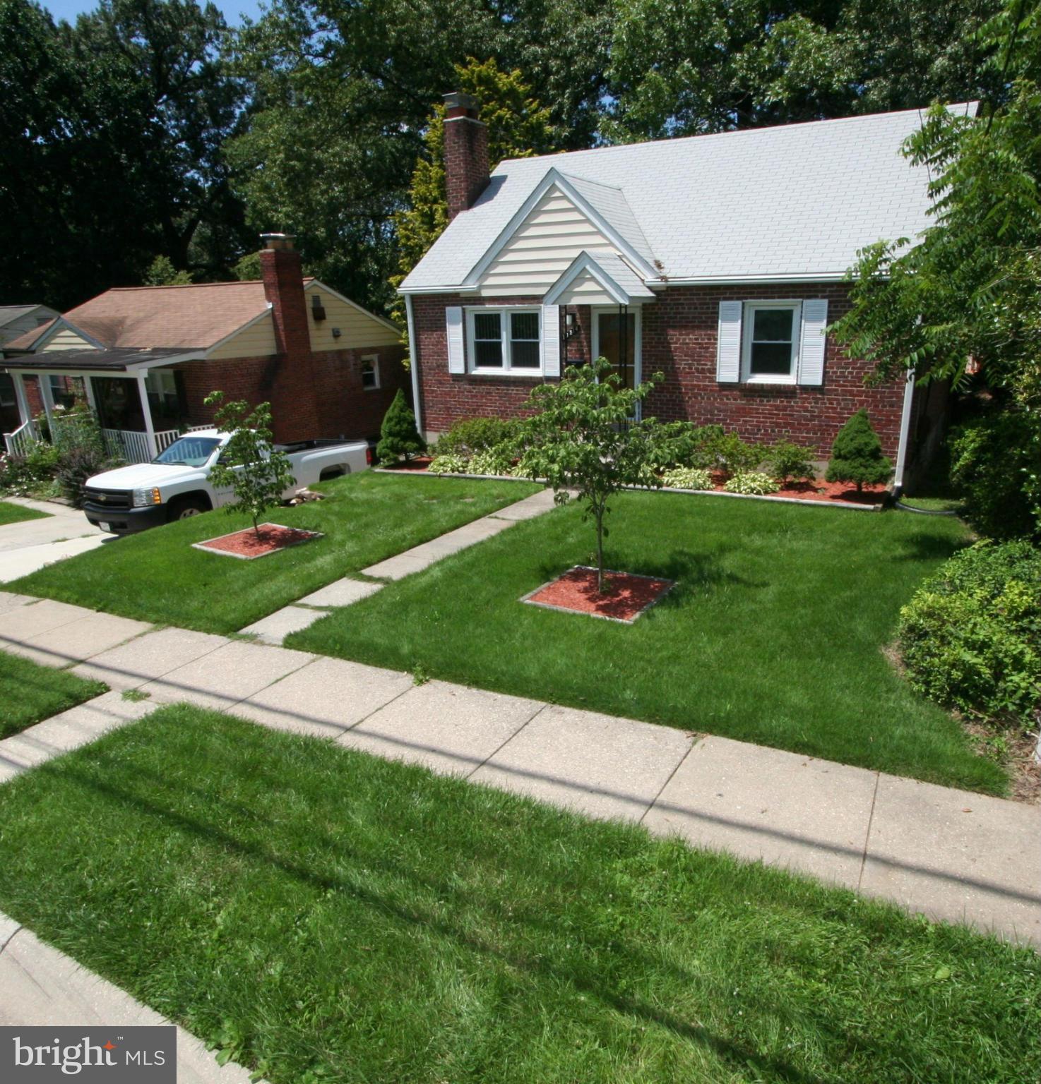 10514 Inwood Avenue Silver Spring, MD 20902 - Photo 2 of 30 Exterior (Front)