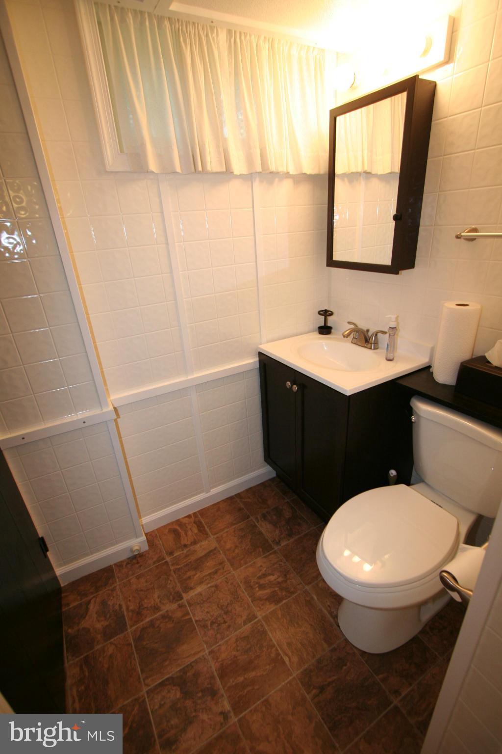 10514 Inwood Avenue Silver Spring, MD 20902 - Photo 29 of 30 Bath