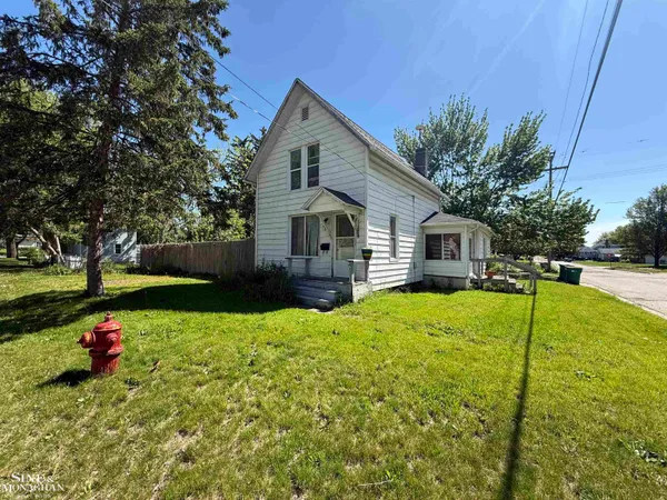$127,000 | 715 South 9th Street, St. Clair, MI 48079