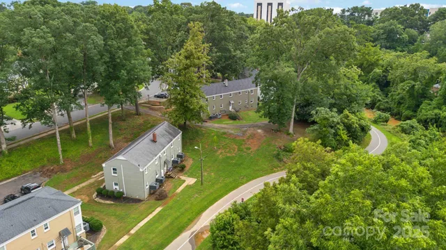 $230,000 | 343 Wakefield Drive, Charlotte, NC 28209