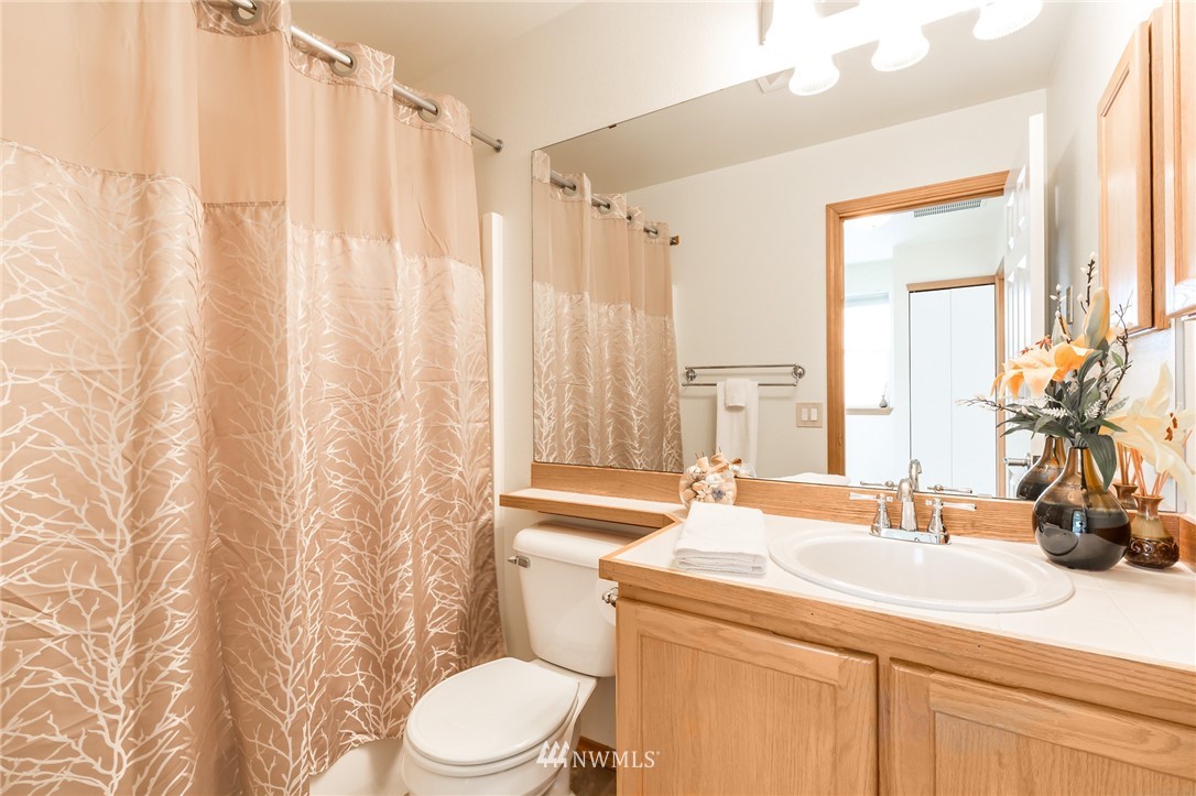 18706 22nd Drive Southeast Bothell, WA 98012 - Photo 15 of 17 Gallery Image 15