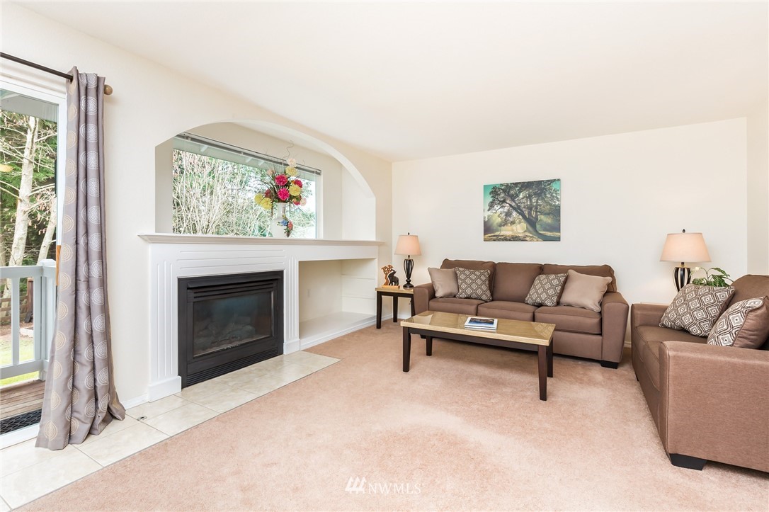 18706 22nd Drive Southeast Bothell, WA 98012 - Photo 7 of 17 Gallery Image 7