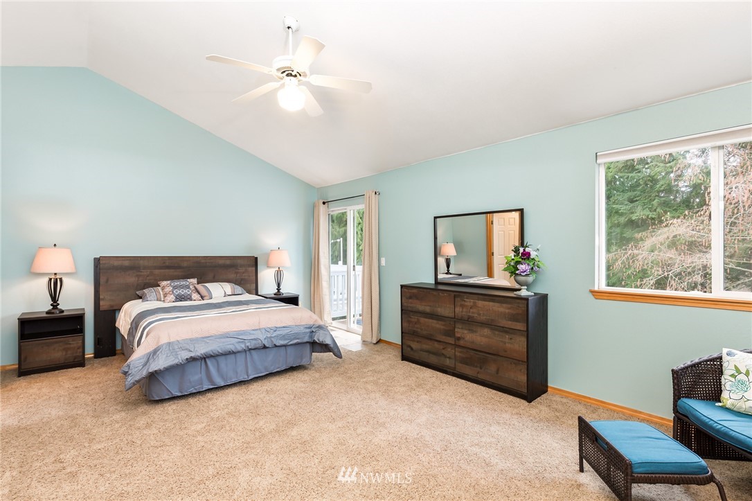 18706 22nd Drive Southeast Bothell, WA 98012 - Photo 9 of 17 Gallery Image 9
