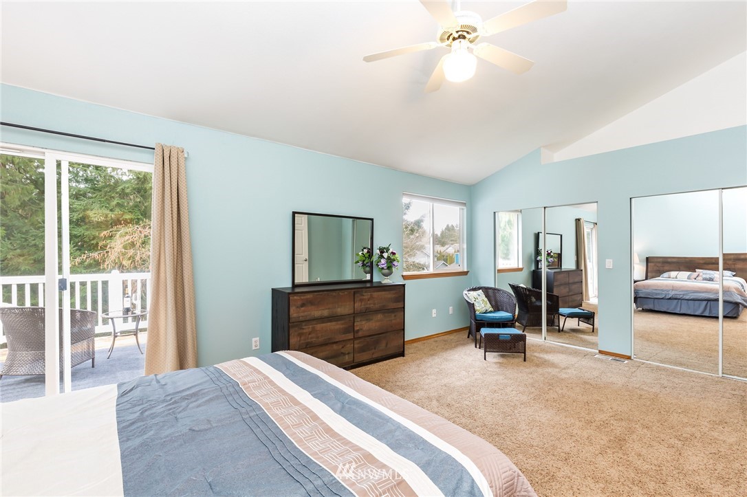 18706 22nd Drive Southeast Bothell, WA 98012 - Photo 10 of 17 Gallery Image 10