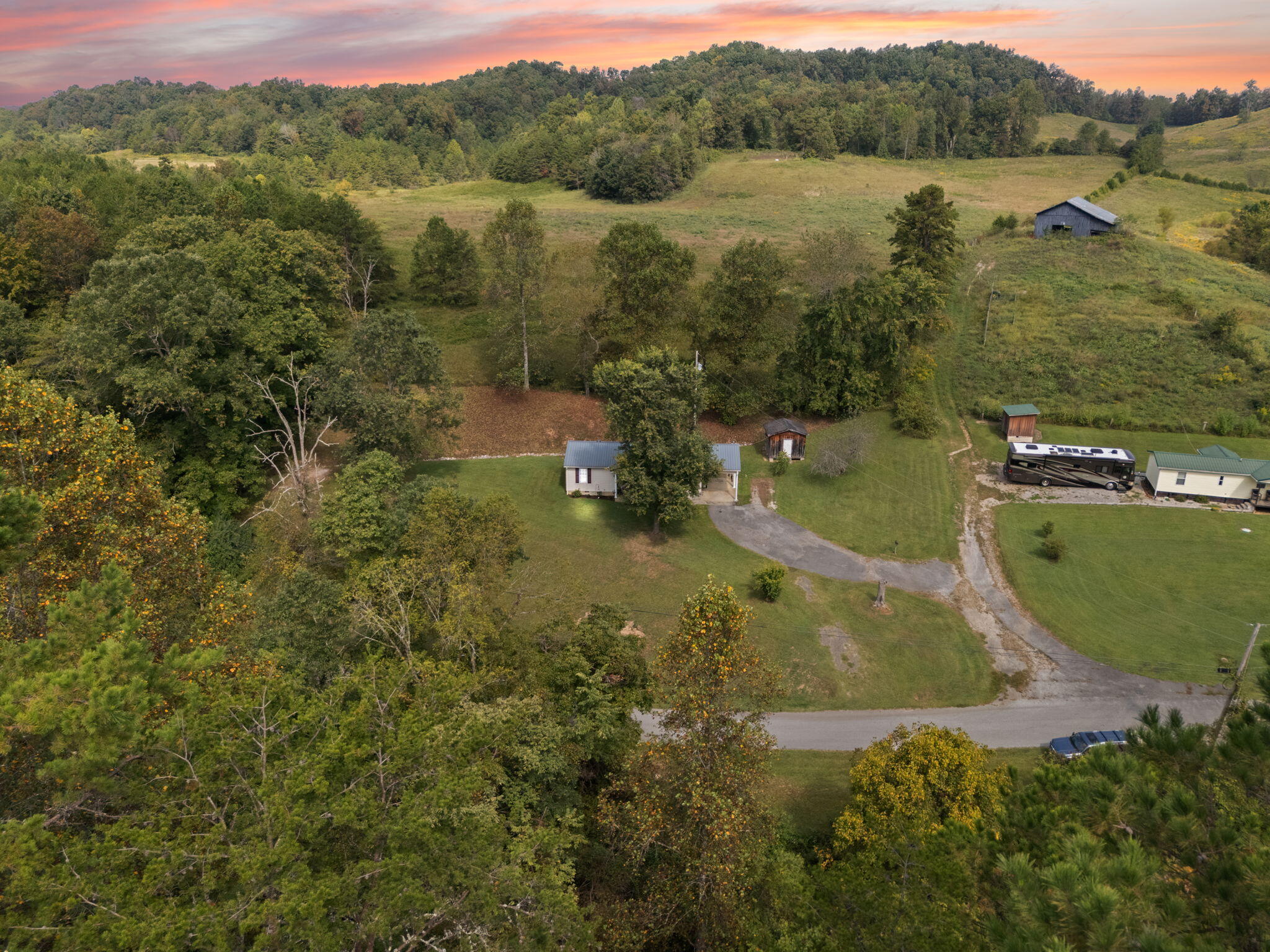 867 Chadwell Road Booneville, KY 41314 - Photo 46 of 58 48-web-or-mls-DJI_20250916114806_0132_D