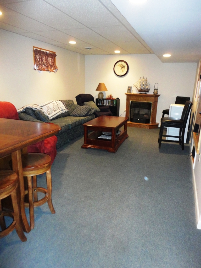 6016 Potts Creek Road Covington, VA 24426 - Photo 20 of 40 5family4