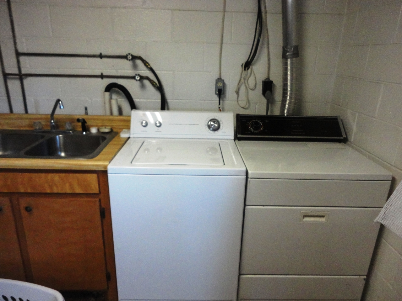 6016 Potts Creek Road Covington, VA 24426 - Photo 22 of 40 9laundry area lower level