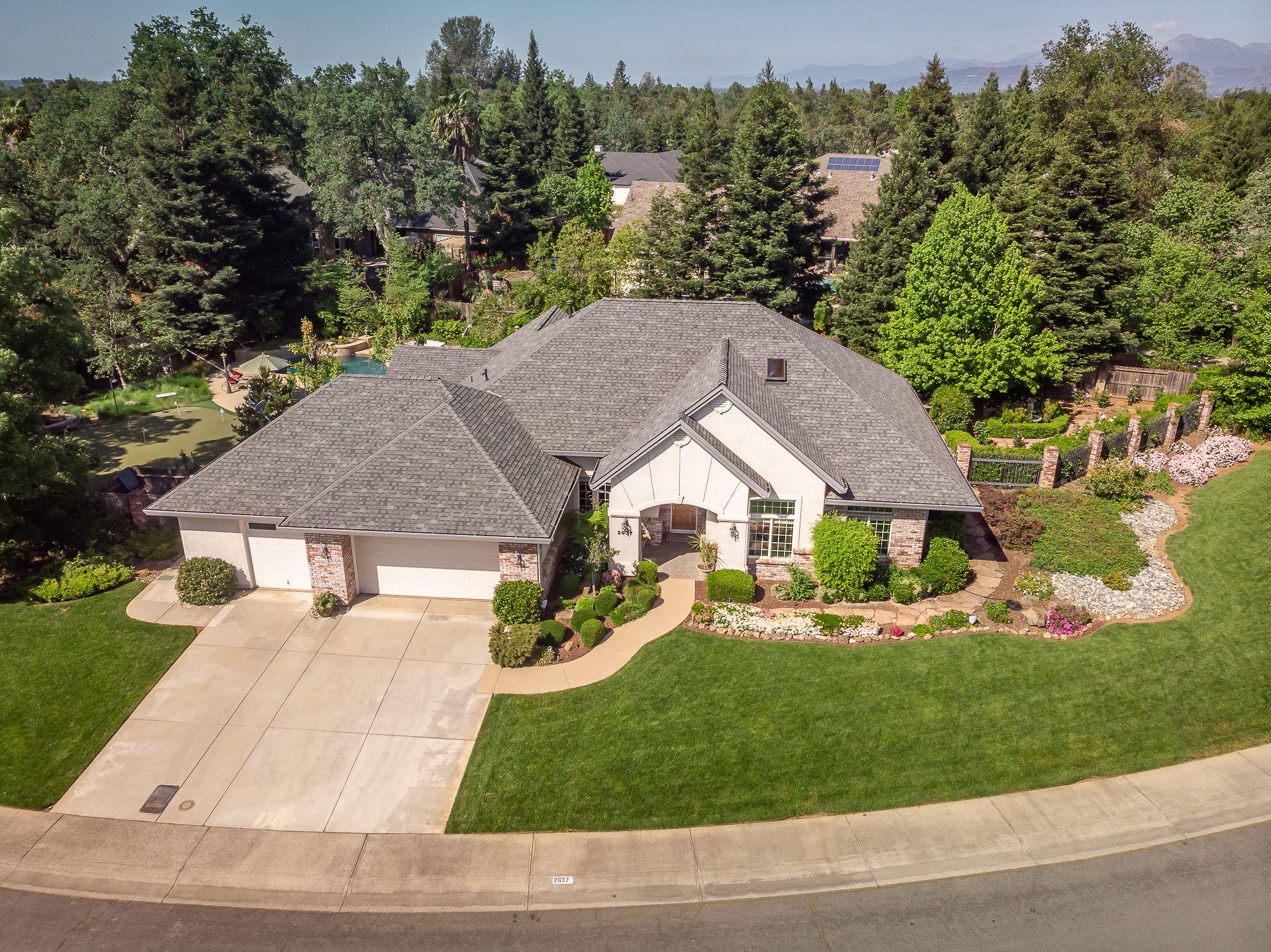 2637 La Rinconada Place Redding, CA 96002 - Photo 1 of 94 DJI_0458