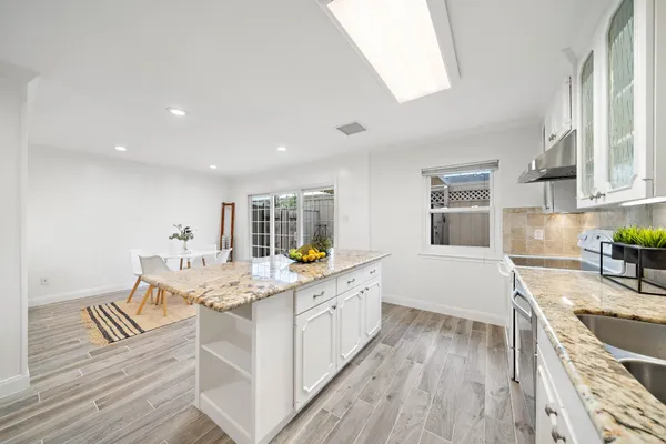 $2,650 | 6434 Burgoyne Dr., Unit 109, Houston, TX 77057