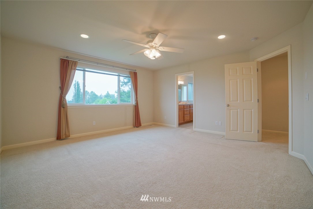 401 Orcas Place Northeast Renton, WA 98059 - Photo 14 of 25