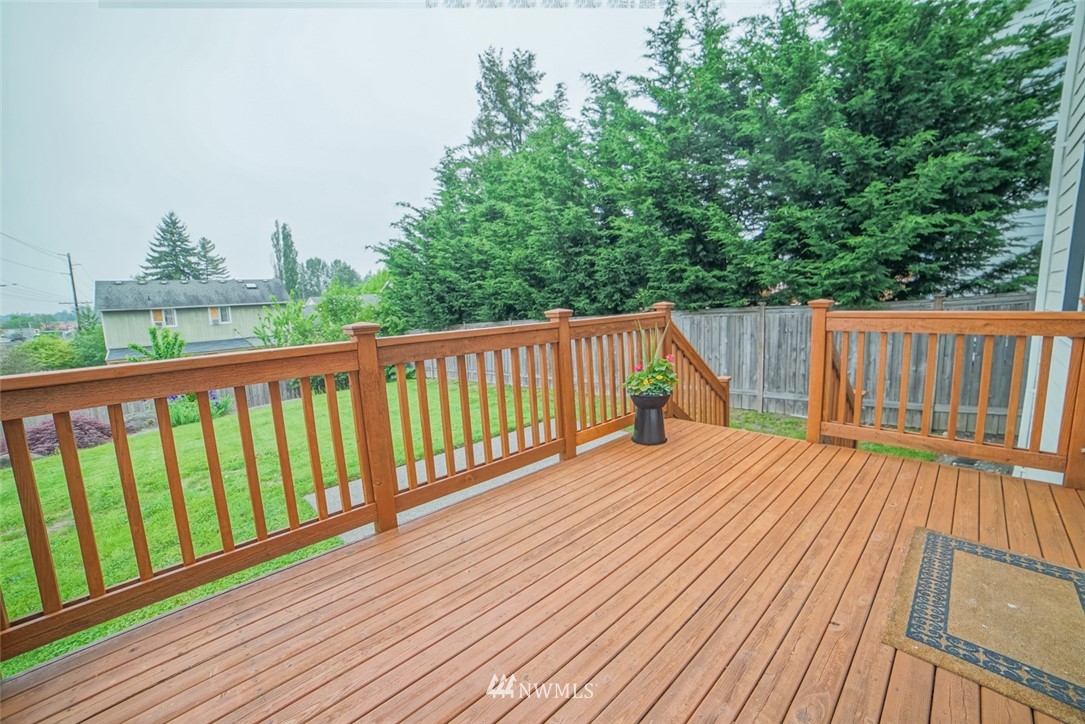 401 Orcas Place Northeast Renton, WA 98059 - Photo 22 of 25
