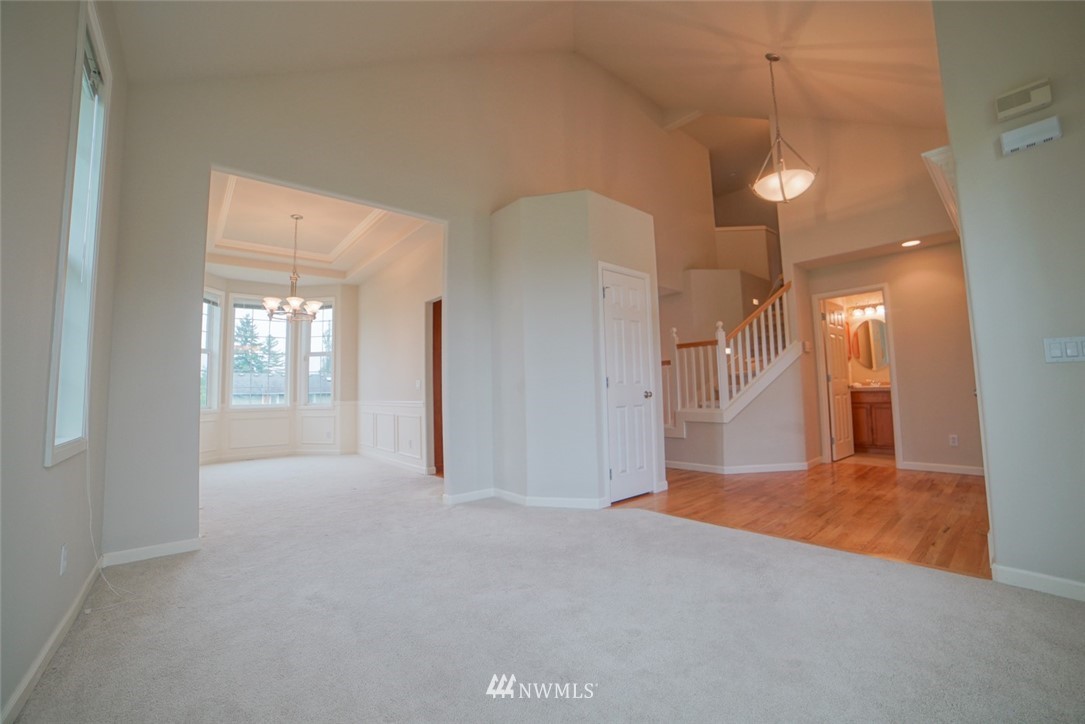 401 Orcas Place Northeast Renton, WA 98059 - Photo 5 of 25