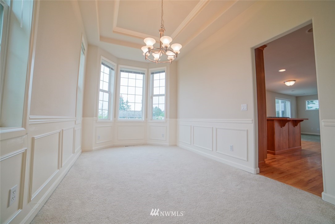 401 Orcas Place Northeast Renton, WA 98059 - Photo 7 of 25