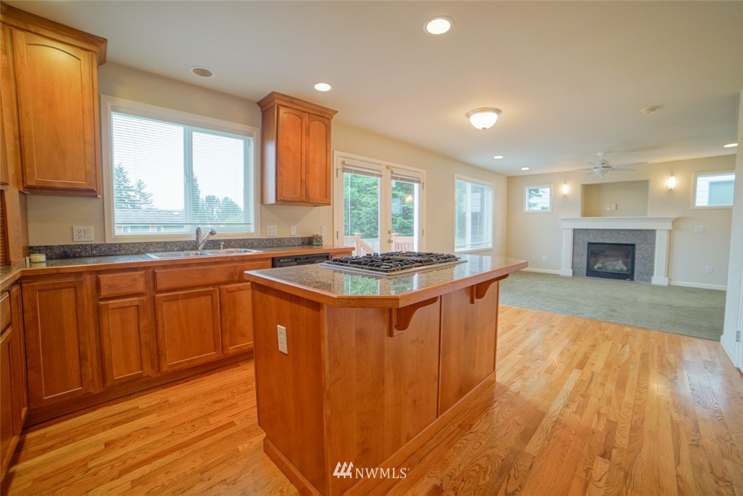 401 Orcas Place Northeast Renton, WA 98059 - Photo 8 of 25