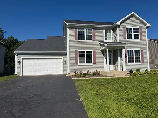 $2,400 | 405 Preserve Drive, Genoa, IL 60135