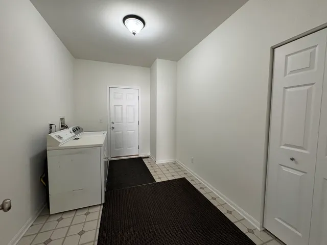 $2,400 | 405 Preserve Drive, Genoa, IL 60135