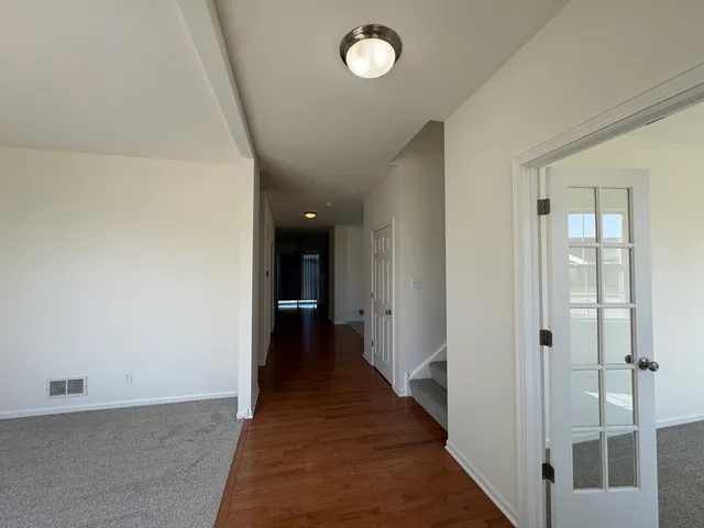 $2,400 | 405 Preserve Drive, Genoa, IL 60135