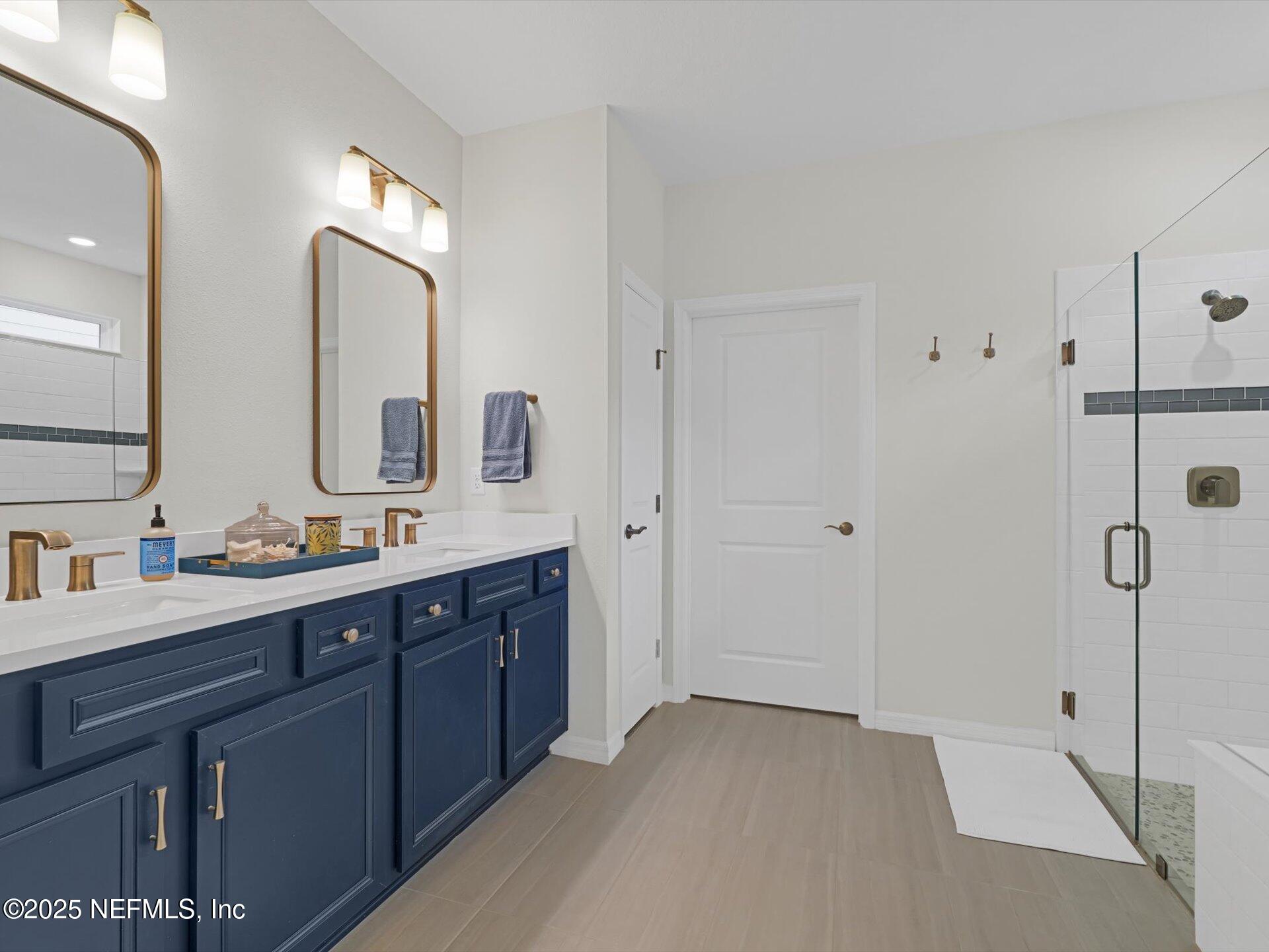 768 Continuum Loop Yulee, FL 32097 - Photo 3 of 36 Master Bathroom