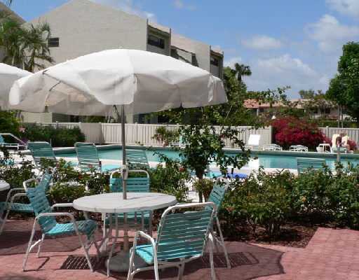 149 Northwest 70th Street, Unit 301 Boca Raton, FL 33487 - Photo 1 of 14 Primary Photo