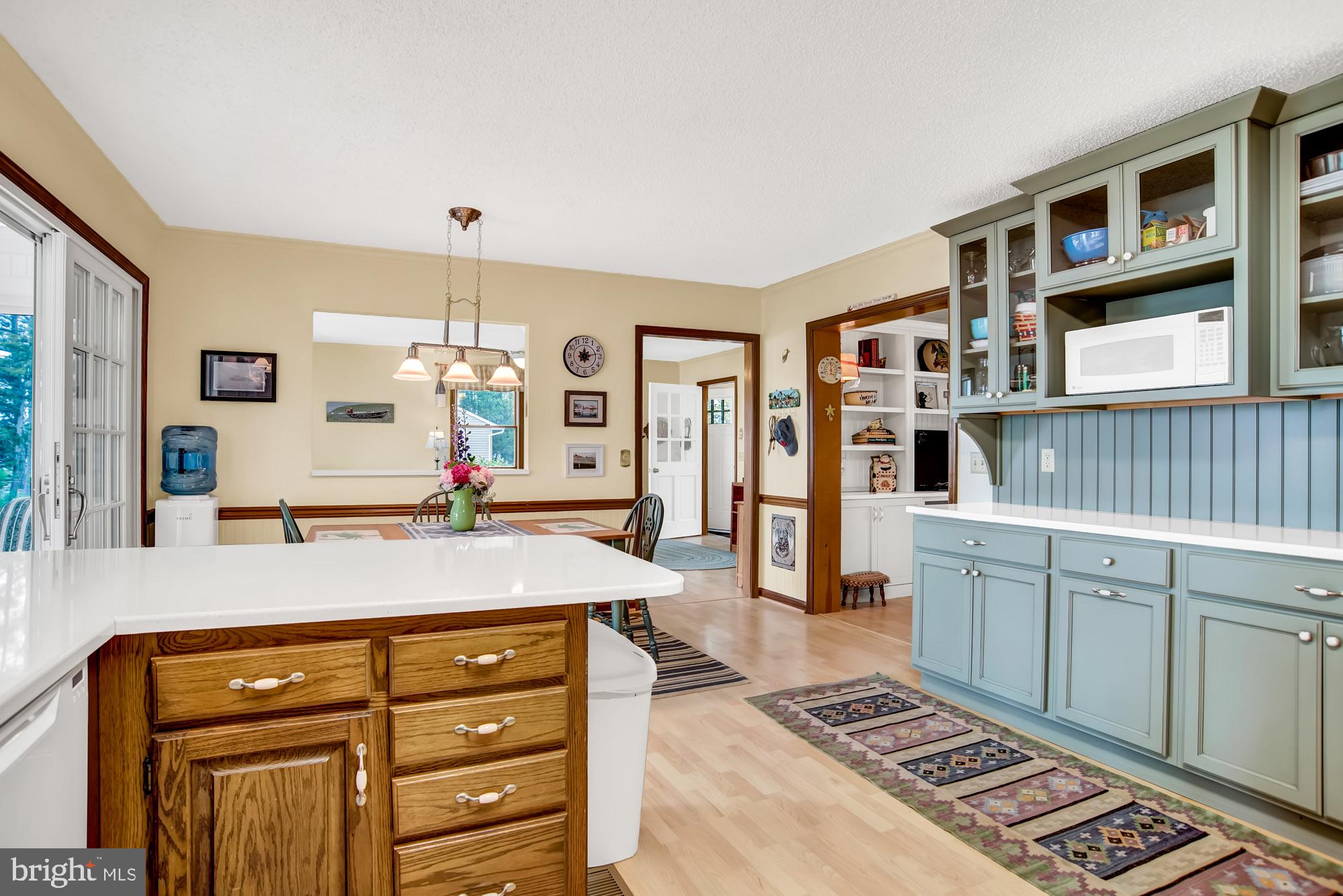 809 Seabreeze Road Cambridge, MD 21613 - Photo 17 of 75 Built ins in the kitchen