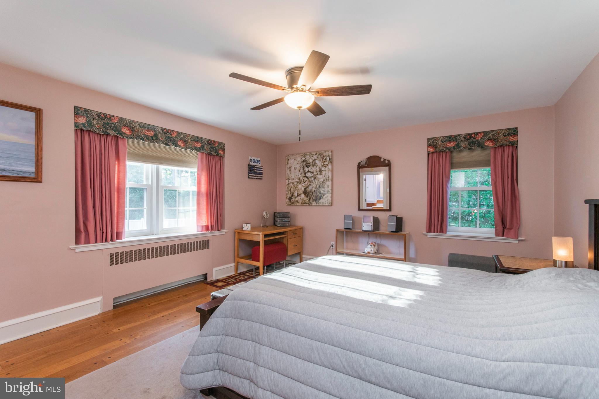 913 Gilbert Road Cheltenham, PA 19012 - Photo 22 of 36 Main Bedroom