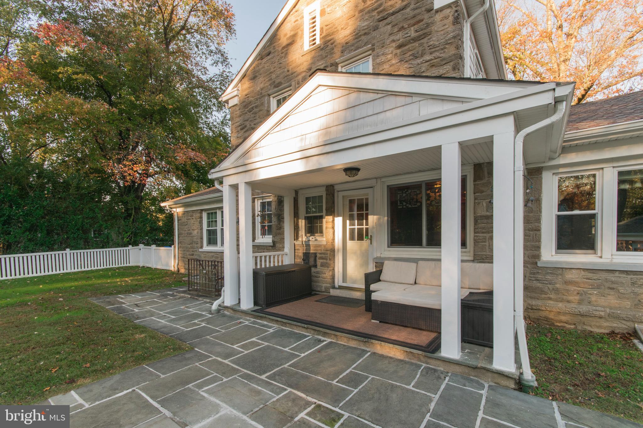 913 Gilbert Road Cheltenham, PA 19012 - Photo 5 of 36 Front Porch