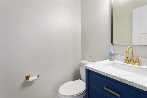 $245,000 | 10 West Broadway Street, Higginsville, MO 64037