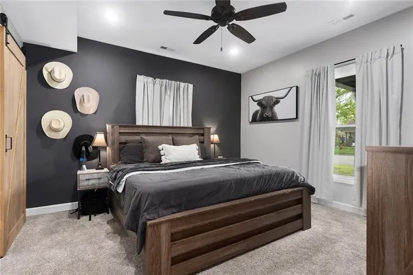 $245,000 | 10 West Broadway Street, Higginsville, MO 64037